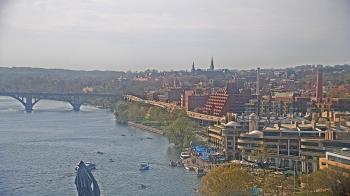 Weather camera view of The Watergate Hotel.