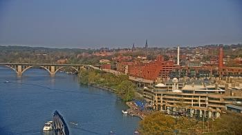 Weather camera view of The Watergate Hotel.