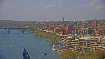 Weather camera view of The Watergate Hotel.