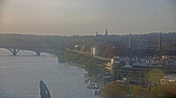 Weather camera view of The Watergate Hotel.