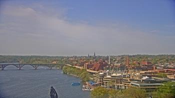 Weather camera view of The Watergate Hotel.