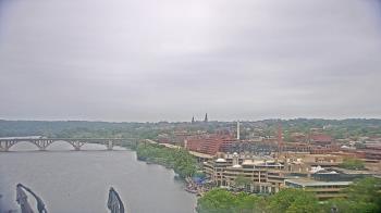 Weather camera view of The Watergate Hotel.