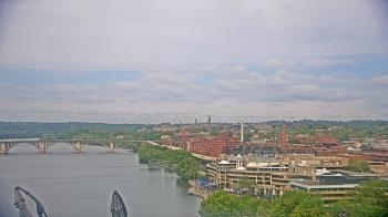 Weather camera view of The Watergate Hotel.