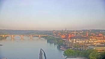 Weather camera view of The Watergate Hotel.