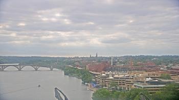 Weather camera view of The Watergate Hotel.