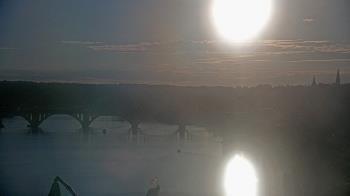Weather camera view of The Watergate Hotel.