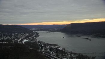 Weather camera view of WHTM Marysville Blue Mtn 1000 ft elev.