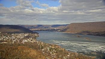 Weather camera view of WHTM Marysville Blue Mtn 1000 ft elev.