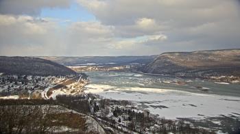 Weather camera view of WHTM Marysville Blue Mtn 1000 ft elev.