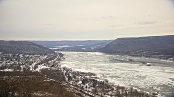 Weather camera view of WHTM Marysville Blue Mtn 1000 ft elev.