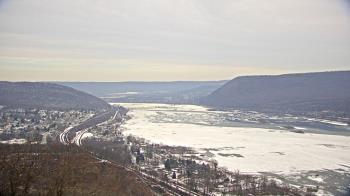 Weather camera view of WHTM Marysville Blue Mtn 1000 ft elev.