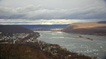 Weather camera view of WHTM Marysville Blue Mtn 1000 ft elev.