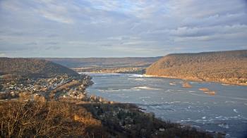 Weather camera view of WHTM Marysville Blue Mtn 1000 ft elev.