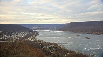 Weather camera view of WHTM Marysville Blue Mtn 1000 ft elev.