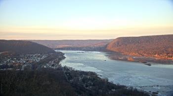 Weather camera view of WHTM Marysville Blue Mtn 1000 ft elev.