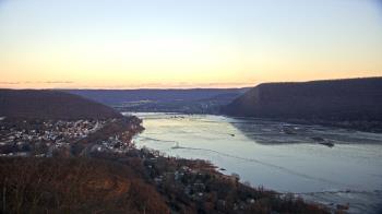 Weather camera view of WHTM Marysville Blue Mtn 1000 ft elev.