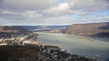 Weather camera view of WHTM Marysville Blue Mtn 1000 ft elev.