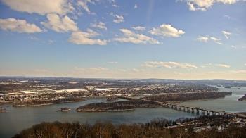 Weather camera view of WHTM Marysville Blue Mtn 1000 ft elev.