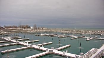 Weather camera view of Waukegan Harbor and Marina.