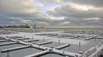 Weather camera view of Waukegan Harbor and Marina.
