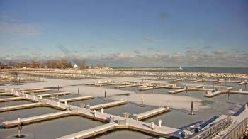 Weather camera view of Waukegan Harbor and Marina.