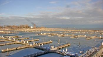 Weather camera view of Waukegan Harbor and Marina.