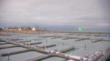 Weather camera view of Waukegan Harbor and Marina.
