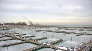 Weather camera view of Waukegan Harbor and Marina.