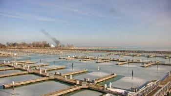 Weather camera view of Waukegan Harbor and Marina.