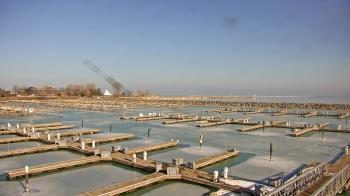 Weather camera view of Waukegan Harbor and Marina.