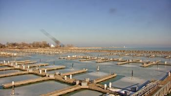 Weather camera view of Waukegan Harbor and Marina.