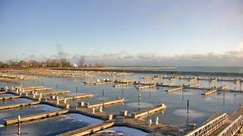 Weather camera view of Waukegan Harbor and Marina.