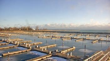 Weather camera view of Waukegan Harbor and Marina.