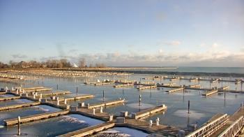 Weather camera view of Waukegan Harbor and Marina.