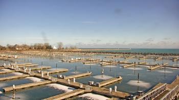 Weather camera view of Waukegan Harbor and Marina.