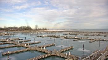 Weather camera view of Waukegan Harbor and Marina.