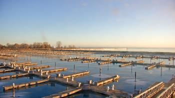 Weather camera view of Waukegan Harbor and Marina.