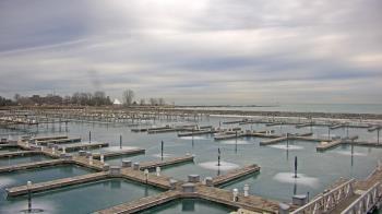 Weather camera view of Waukegan Harbor and Marina.