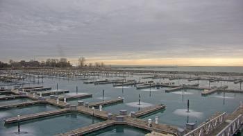 Weather camera view of Waukegan Harbor and Marina.