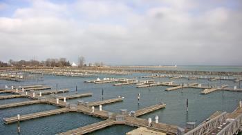 Weather camera view of Waukegan Harbor and Marina.