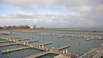 Weather camera view of Waukegan Harbor and Marina.