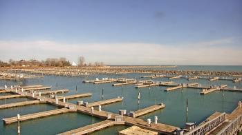 Weather camera view of Waukegan Harbor and Marina.