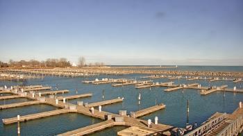 Weather camera view of Waukegan Harbor and Marina.