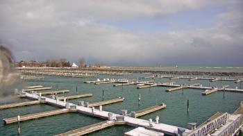 Weather camera view of Waukegan Harbor and Marina.