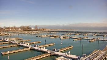 Weather camera view of Waukegan Harbor and Marina.