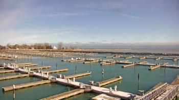Weather camera view of Waukegan Harbor and Marina.