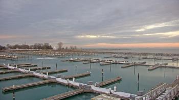 Weather camera view of Waukegan Harbor and Marina.