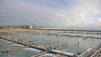 Weather camera view of Waukegan Harbor and Marina.
