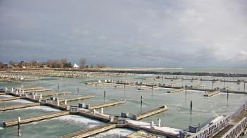 Weather camera view of Waukegan Harbor and Marina.