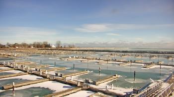 Weather camera view of Waukegan Harbor and Marina.
